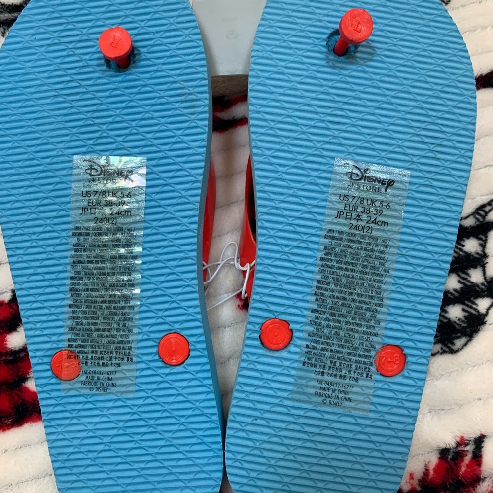 Disney Flip-Flops - Picture 2 of 3